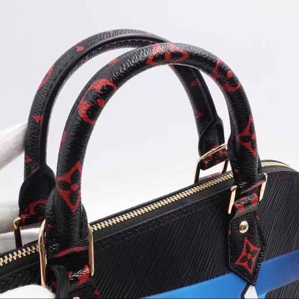 ❌SOLD❌Louis Vuitton Race Alma tote runway rare bag - Picture 9 of 15